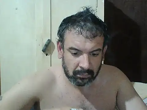 Rodrigo happy online show from October 2025 01:05:02 AM