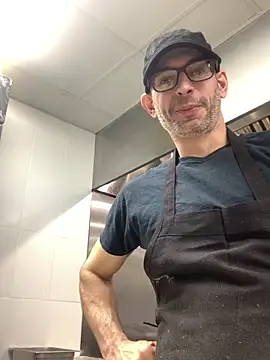 hailzeffn online show from March 2026 05:49:01 PM