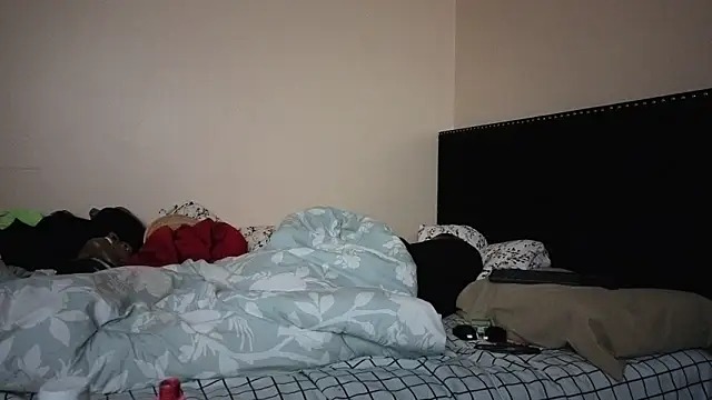 hailzeffn online show from October 2025 08:57:02 AM