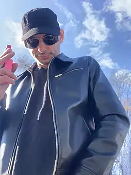 hailzeffn online show from April 2026 02:30:01 PM