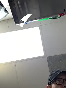 hailzeffn online show from March 2026 12:32:02 PM