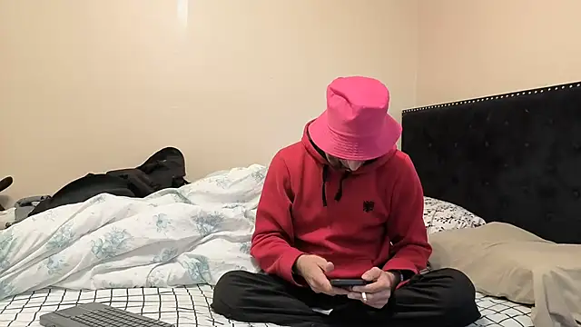 hailzeffn online show from October 2025 12:50:02 PM