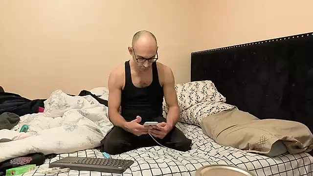 hailzeffn online show from October 2025 07:18:01 AM