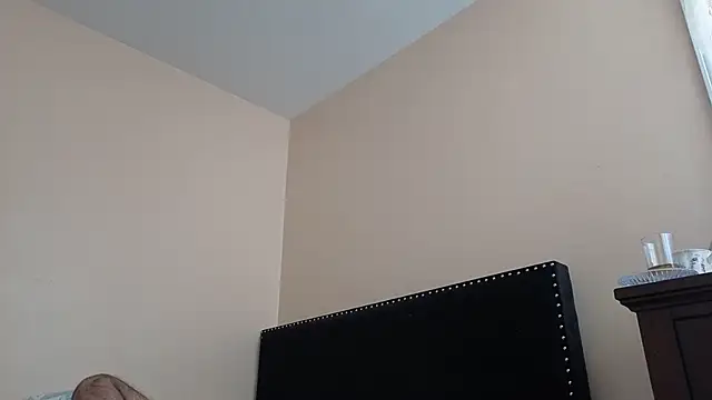 hailzeffn online show from October 2025 05:14:01 PM