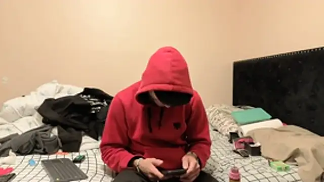 hailzeffn online show from October 2025 01:39:02 AM