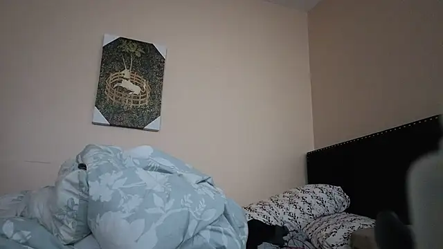 hailzeffn online show from November 2025 01:37:01 PM