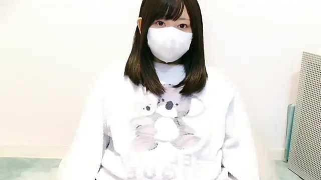 YUTSU KI online show from November 2025 02:43:02 PM