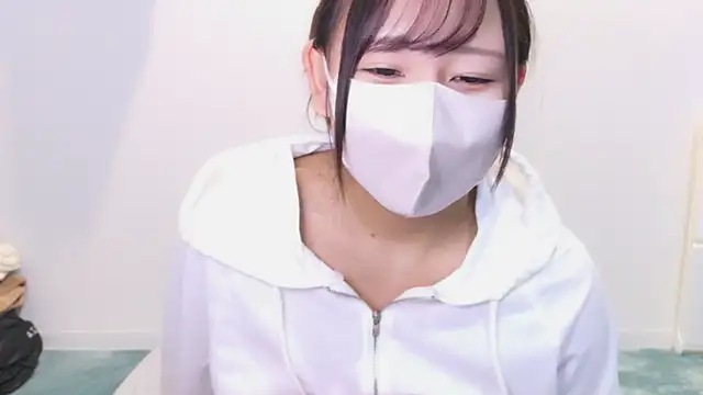 Snapshot of YUTSU_KI chatting on December 2024 09:15:01 PM YUTSU KI online show from December 2024 09:15:01 PM