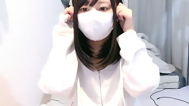 YUTSU KI online show from May 2026 05:19:02 PM