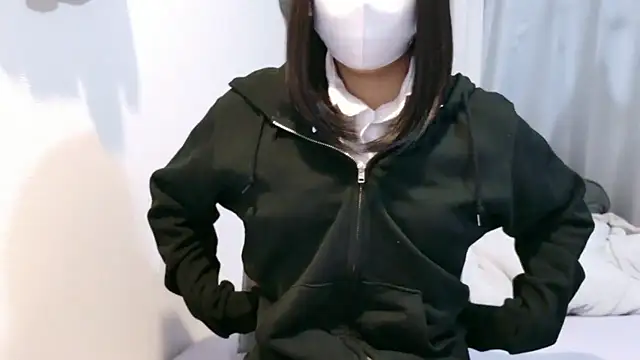 YUTSU KI online show from May 2026 04:10:01 PM