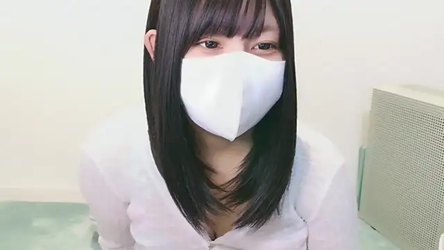 Snapshot of YUTSU_KI chatting on October 2025 03:20:01 PM YUTSU KI online show from October 2025 03:20:01 PM
