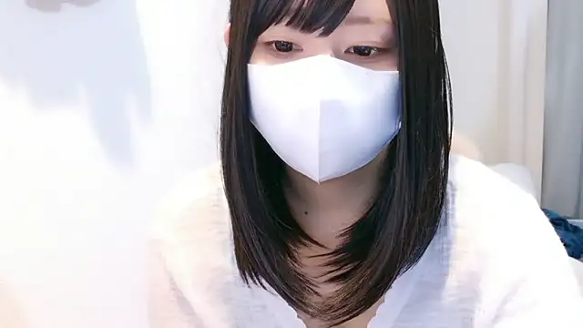 YUTSU KI online show from May 2026 03:55:01 PM