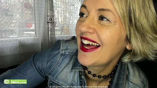 KARINASPALACIOS online show from November 2025 09:36:02 AM