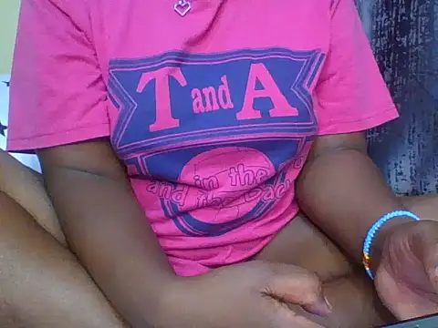 prettynina online show from November 2025 10:46:01 PM