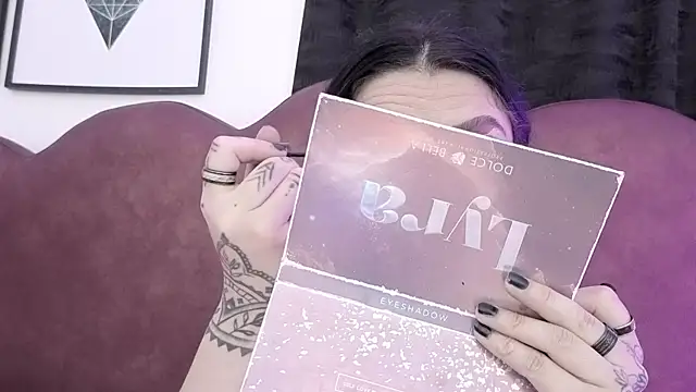 Snapshot of sophy_rock chatting on April 2026 03:08:01 PM sophy rock online show from April 2026 03:08:01 PM