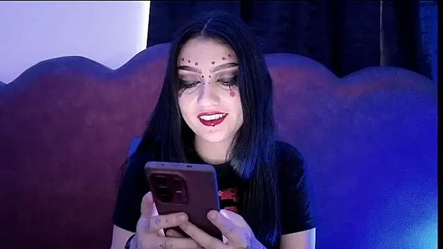 Snapshot of sophy_rock chatting on April 2026 07:18:01 PM sophy rock online show from April 2026 07:18:01 PM