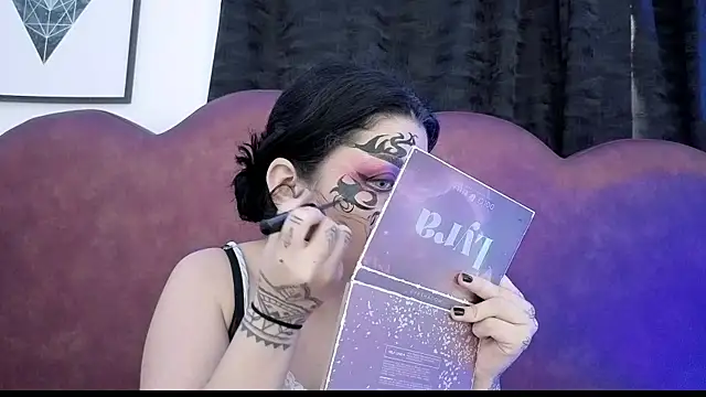 Snapshot of sophy_rock chatting on April 2026 03:07:01 PM sophy rock online show from April 2026 03:07:01 PM