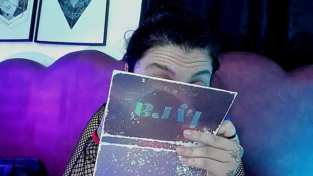 Snapshot of sophy_rock chatting on July 2026 03:57:01 PM sophy rock online show from July 2026 03:57:01 PM