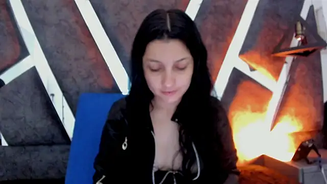 Snapshot of sophy_rock chatting on April 2026 03:31:02 PM sophy rock online show from April 2026 03:31:02 PM