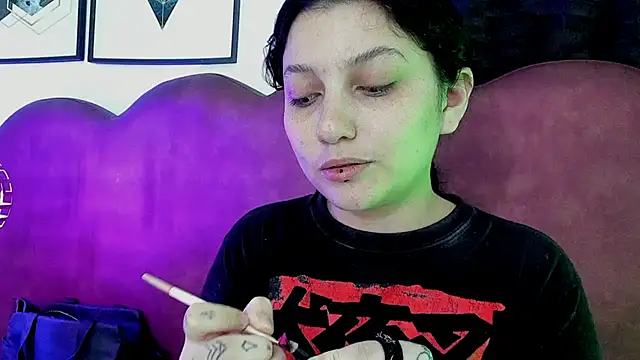 Snapshot of sophy_rock chatting on July 2026 03:33:02 PM sophy rock online show from July 2026 03:33:02 PM