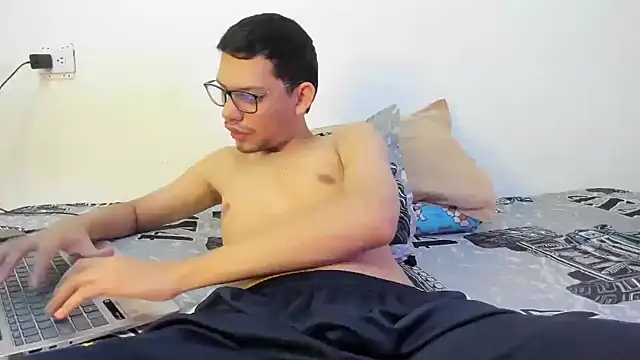 Diego-Monsalve online show from November 2025 10:14:02 PM