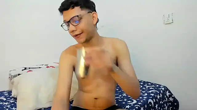 Diego-Monsalve online show from September 2025 11:22:01 PM