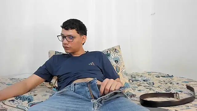 Snapshot of Diego-Monsalve chatting on February 2026 10:27:02 PM Diego-Monsalve online show from February 2026 10:27:02 PM