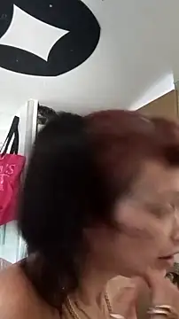 whitetrashdirtyslut online show from April 2026 05:44:02 PM