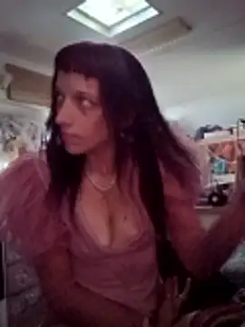 whitetrashdirtyslut online show from April 2026 01:51:01 PM