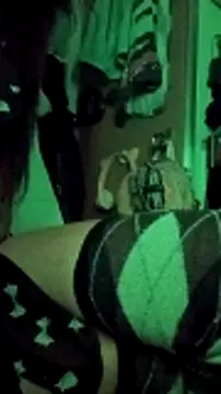 whitetrashdirtyslut online show from December 2025 10:06:01 AM