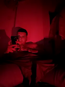 juanalge26 online show from February 2026 01:28:01 AM