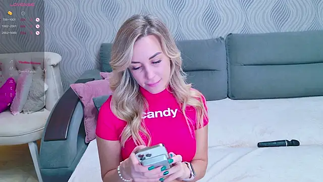 Snapshot of ExplosiveStuff chatting on November 2025 02:15:02 AM ExplosiveStuff online show from November 2025 02:15:02 AM