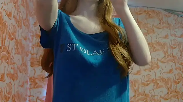 strawberrysmoothie online show from October 2025 05:54:01 PM