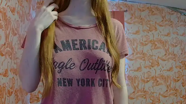 strawberrysmoothie online show from November 2025 06:52:01 PM