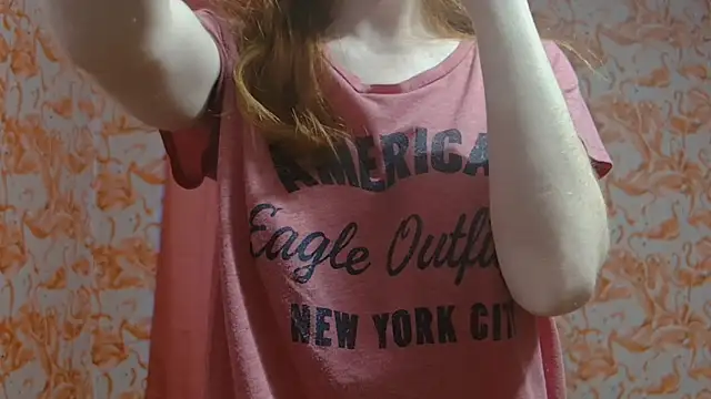 strawberrysmoothie online show from February 2025 10:21:02 PM