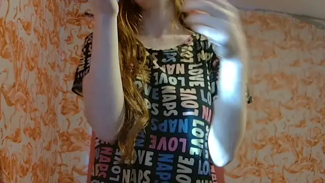 strawberrysmoothie online show from November 2025 08:46:01 PM