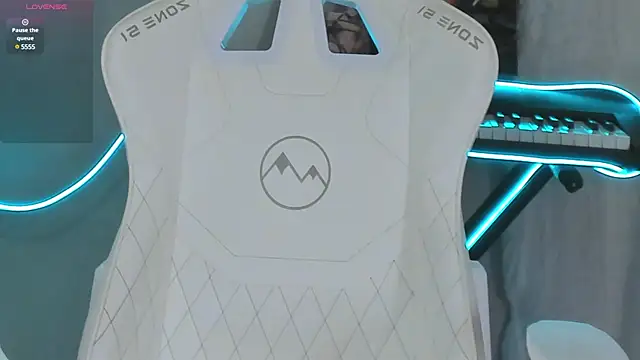 Snapshot of 4ever_dude chatting on January 2025 03:31:01 AM 4ever dude online show from January 2025 03:31:01 AM