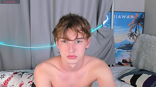 Snapshot of 4ever_dude chatting on September 2025 04:06:02 AM 4ever dude online show from September 2025 04:06:02 AM