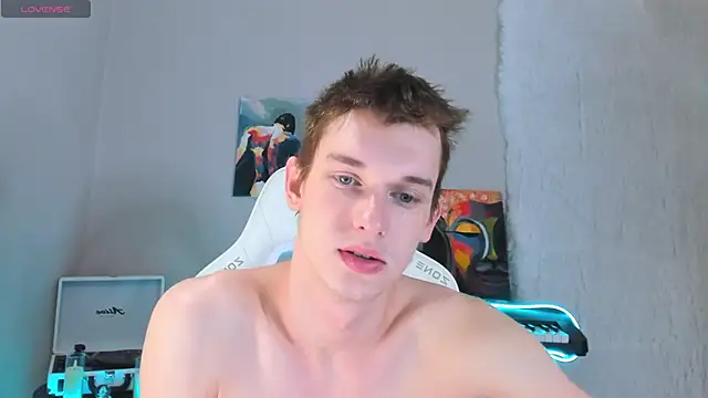 Snapshot of 4ever_dude chatting on February 2025 05:01:01 AM 4ever dude online show from February 2025 05:01:01 AM