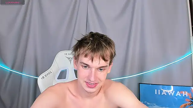 Snapshot of 4ever_dude chatting on November 2025 11:26:01 AM 4ever dude online show from November 2025 11:26:01 AM