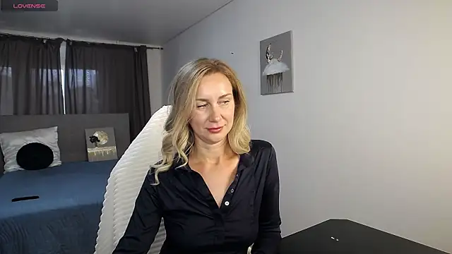 Vanessa Nowak online show from July 2026 03:09:02 PM