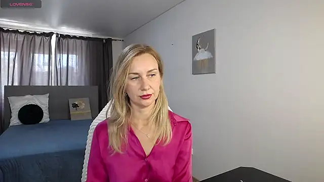 Vanessa Nowak online show from July 2026 06:58:02 AM