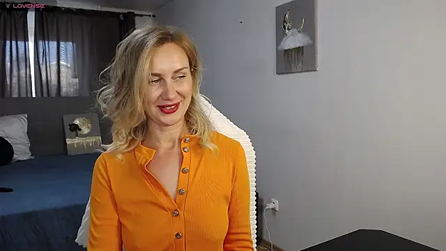 Vanessa Nowak online show from July 2026 02:51:01 PM