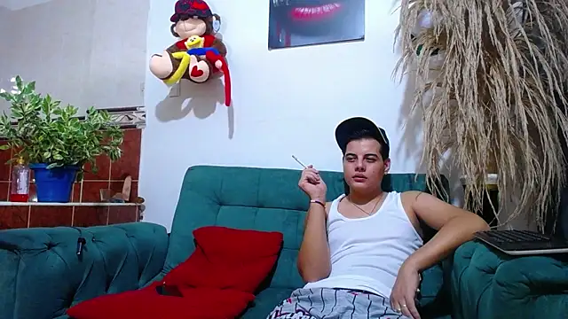 Leon hot X online show from February 2025 11:43:02 PM