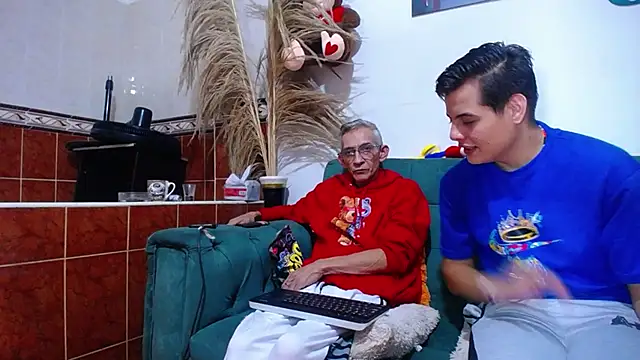 Leon hot X online show from February 2025 03:37:01 AM