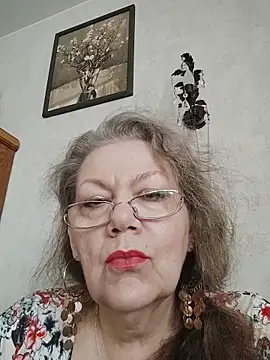 Snapshot of Snezhana chatting on June 2026 08:53:01 AM Snezhana online show from June 2026 08:53:01 AM