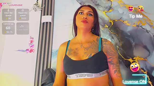 khiara moretti online show from March 2026 07:15:01 PM