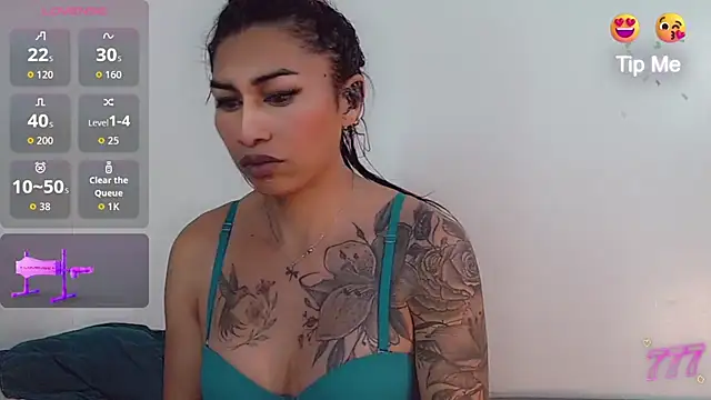 Snapshot of khiara_moretti chatting on July 2026 11:41:01 AM khiara moretti online show from July 2026 11:41:01 AM