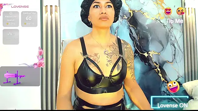 khiara moretti online show from January 2026 11:39:02 AM