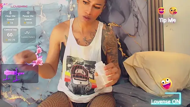 khiara moretti online show from April 2026 11:44:02 AM